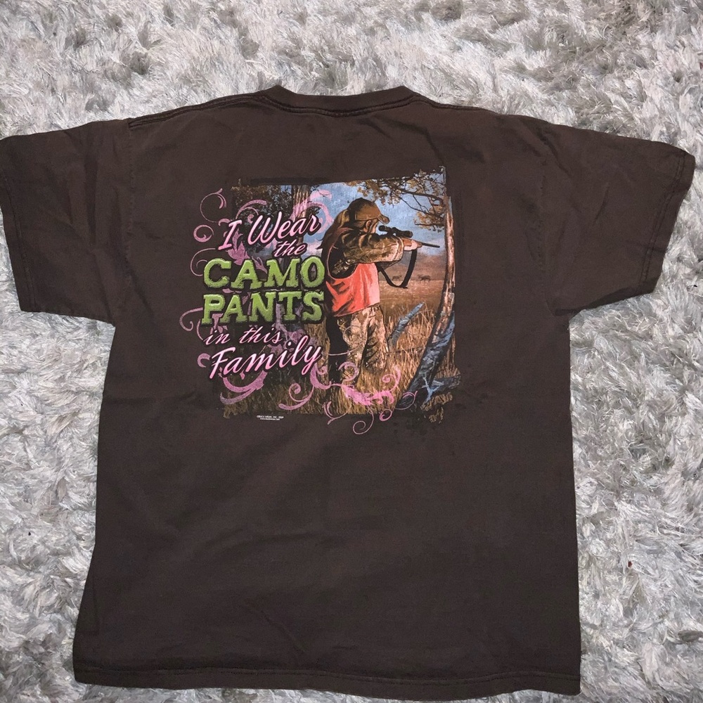 Brown graphic shirt